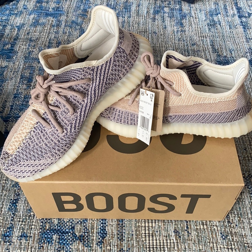 Yeezy Boost 350 V2 - Ash Pearl
